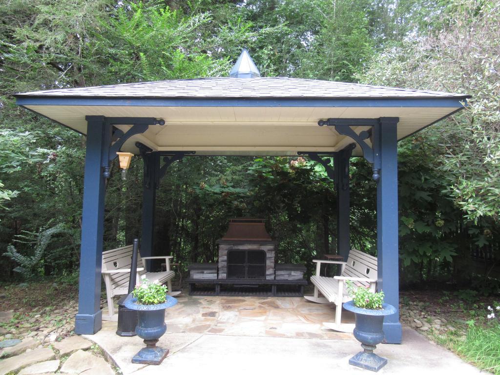 Eight Gables Inn Gatlinburg Εξωτερικό φωτογραφία